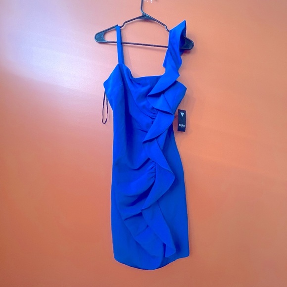 clothes - Picture 2 of 2